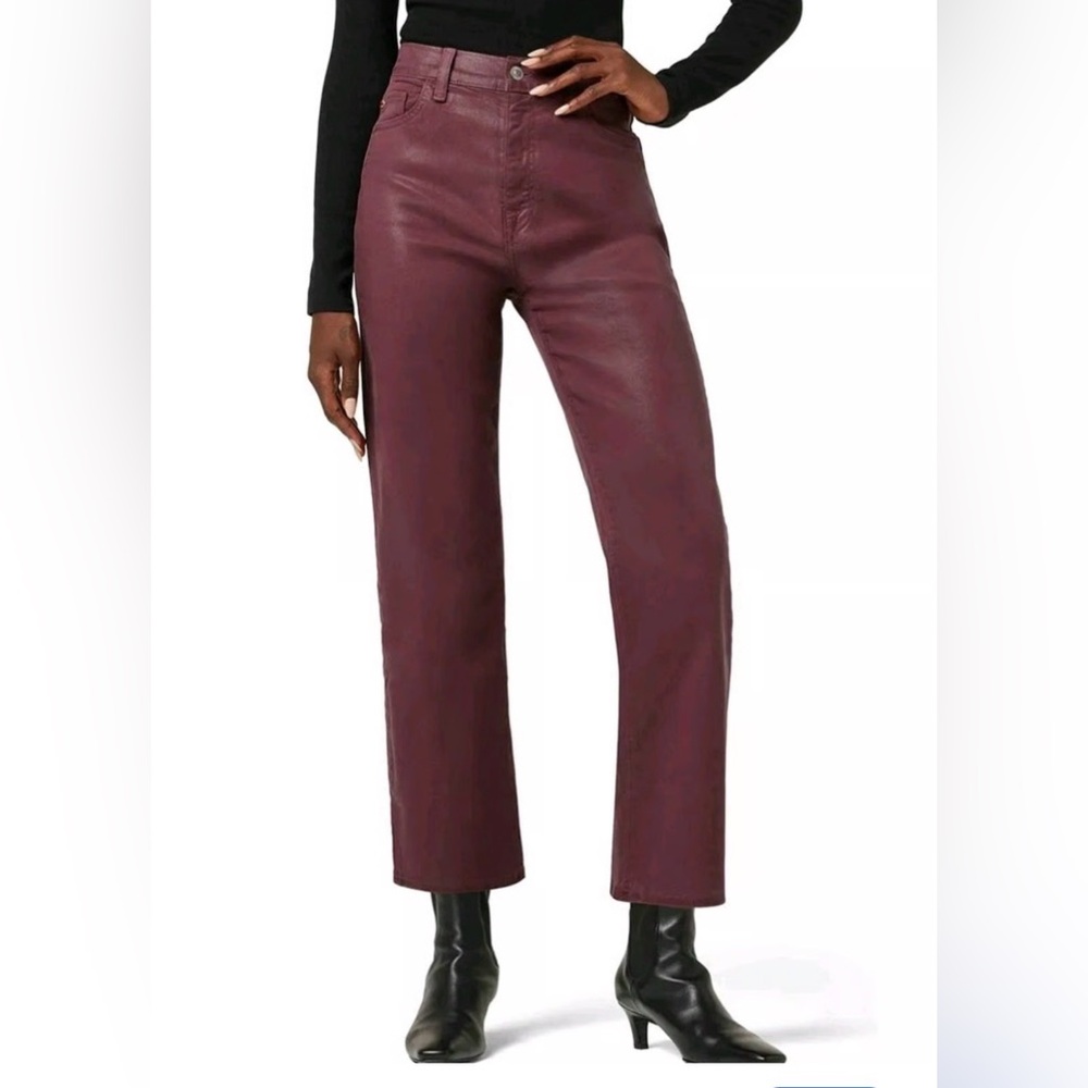 Hudson - Noa Straight Coated Jeans in Rosewood. Size 28